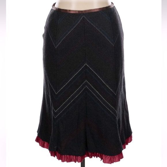 Vintage Field Manor Grey Wool Midi Skirt Chevron Herringbone  Ruffle Size 14 - Picture 1 of 6